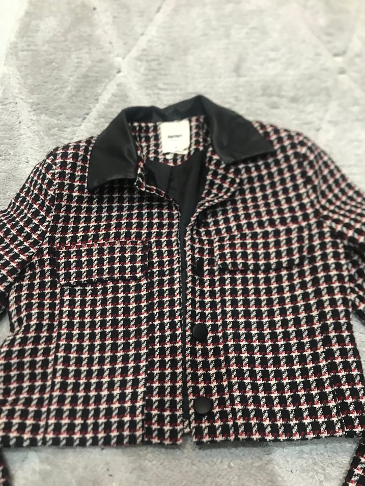 Düğmeli Kısa Kareli Kadın Blazer - Görsel 3