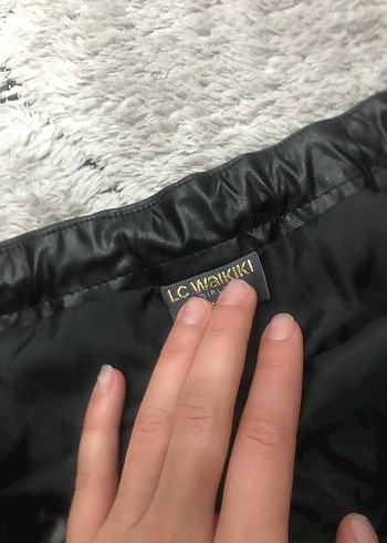 Siyah Mini Etek, Fırfırlı ve Nakışlı - Görsel 4