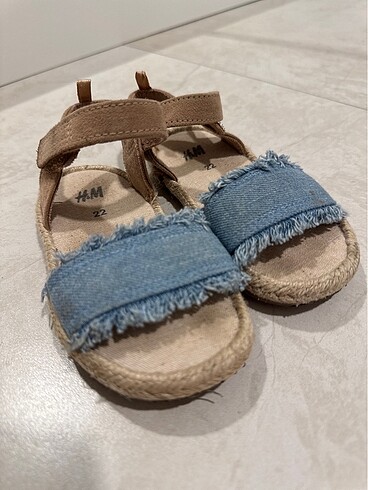 H&M sandalet