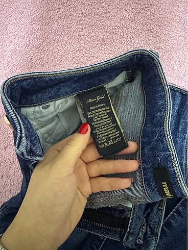 27 Beden lacivert Renk Mavi gold jeans
