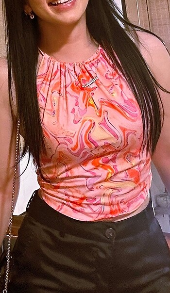 Sırt dekolteli renkli crop