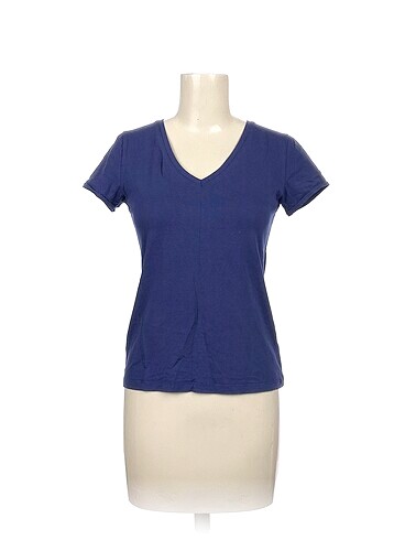 PreLoved T-shirt %70 İndirimli.