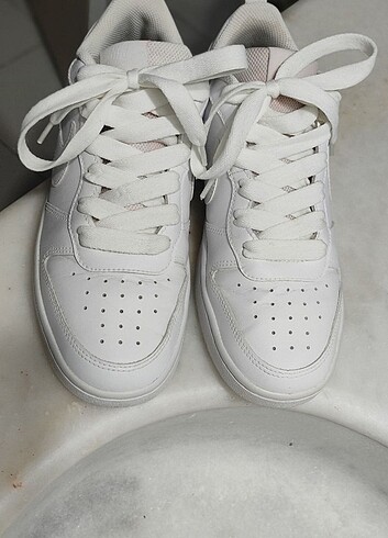 Nike Court Borough 40 numara 