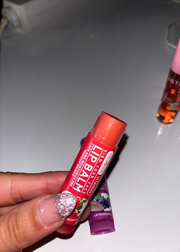 Meyveli dudak balmı - Görsel 2