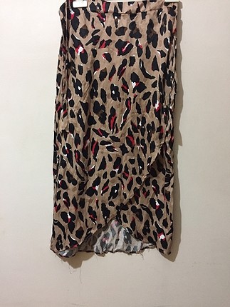 Leoparlı etek