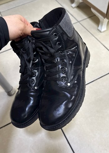 Siyah Parlak Erkek Bağcık - Görsel 2