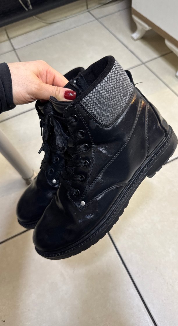 Siyah Parlak Erkek Bağcık - Görsel 3