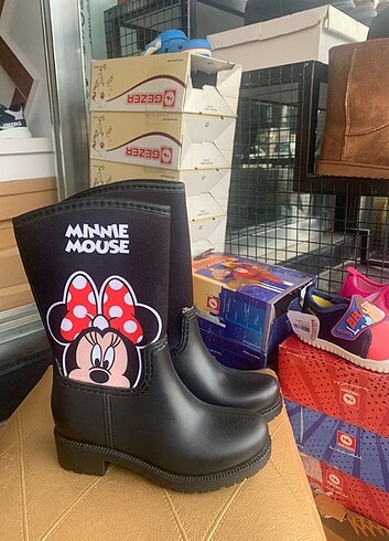 Çocuk minnie mouse bot 