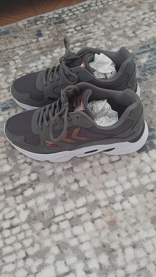 Hummel spor ayakkabı sifir ürün