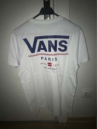 Vans Paris