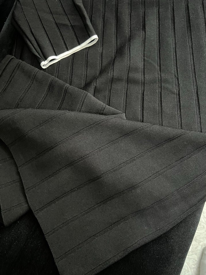 Kısa Kollu Fitilli Triko Elbise - Görsel 4