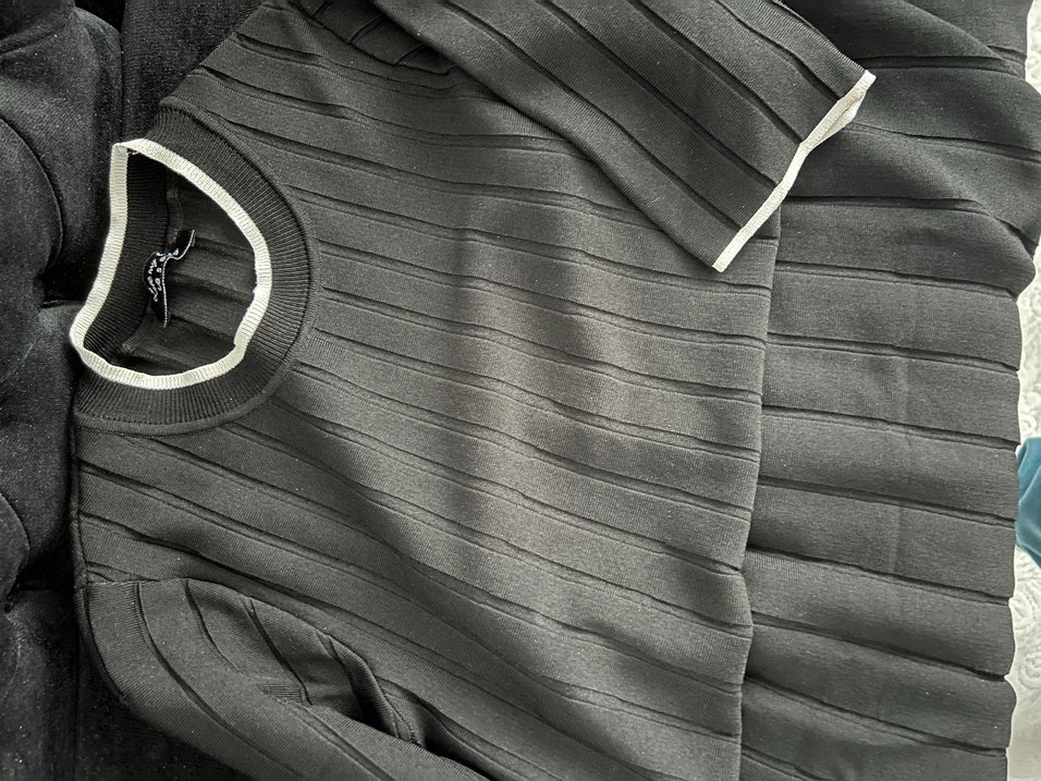 Kısa Kollu Fitilli Triko Elbise - Görsel 2