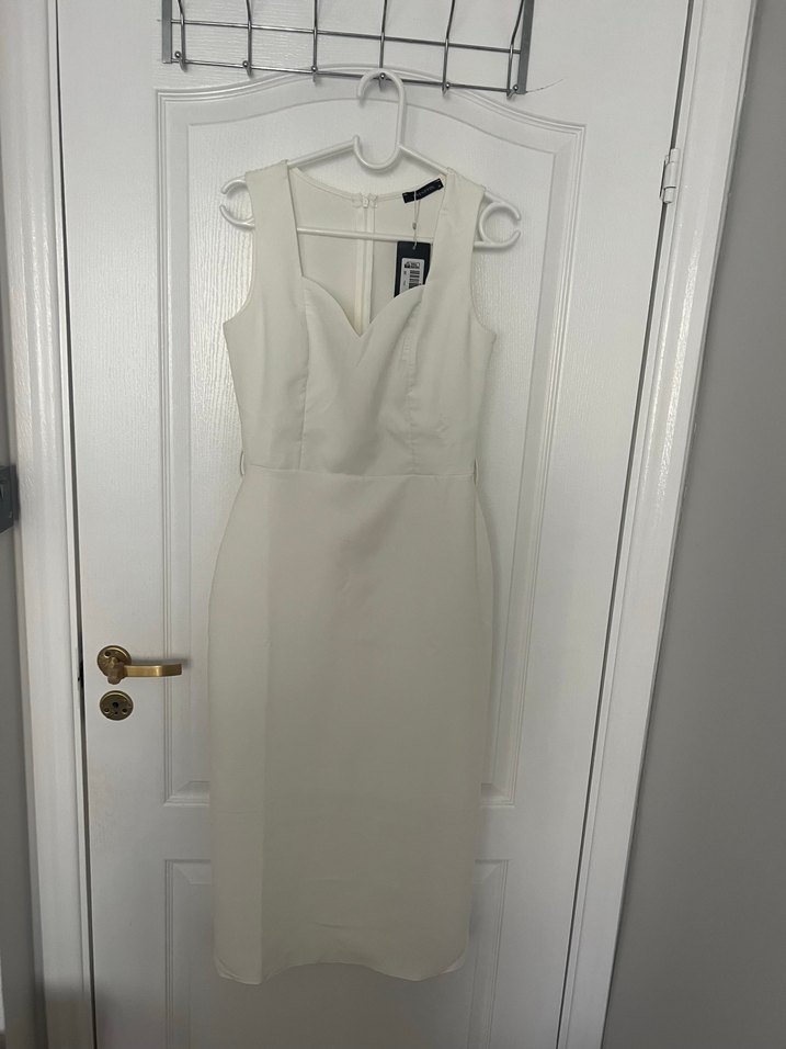 Düğmeli Ekru V Yaka Midi Elbise - Görsel 4