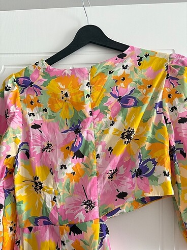 Çiçekli elbise - Görsel 4