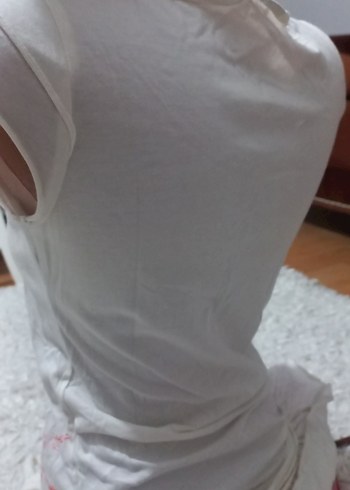 Beyaz Çiçek Desenli Kolsuz uzun Üst - Görsel 3