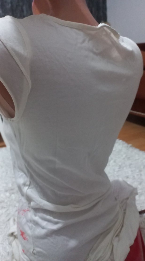 Beyaz Çiçek Desenli Kolsuz uzun Üst - Görsel 3