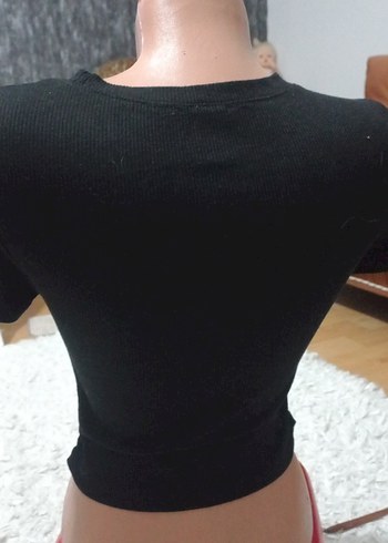 Siyah Fermuarlı Crop Top - Görsel 3