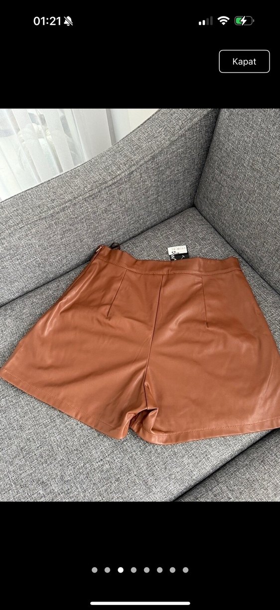 Düğmeli Kahverengi Deri Mini Şort - Görsel 2