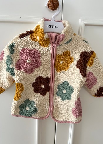 LC Waikiki Renkli Cicekli Pelus Cocuk Ceket