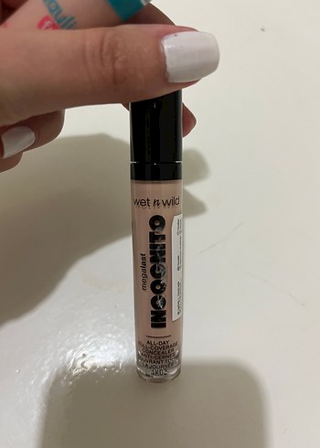 Wet n wild Wet n Wild Beige Kapatıcı ve Aydınlatıcı