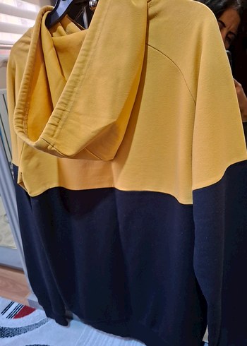 Sarı Siyah Kapüşonlu Sweatshirt - Görsel 2