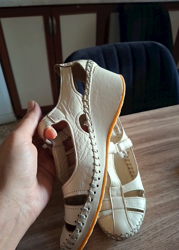 Bej Kadın Dolgu Topuklu Sandalet - Görsel 3