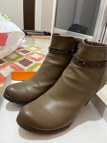 Kısa bot