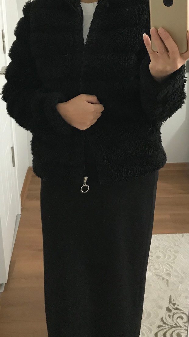Siyah Kürklü Kadın Midi Ceket - Görsel 2
