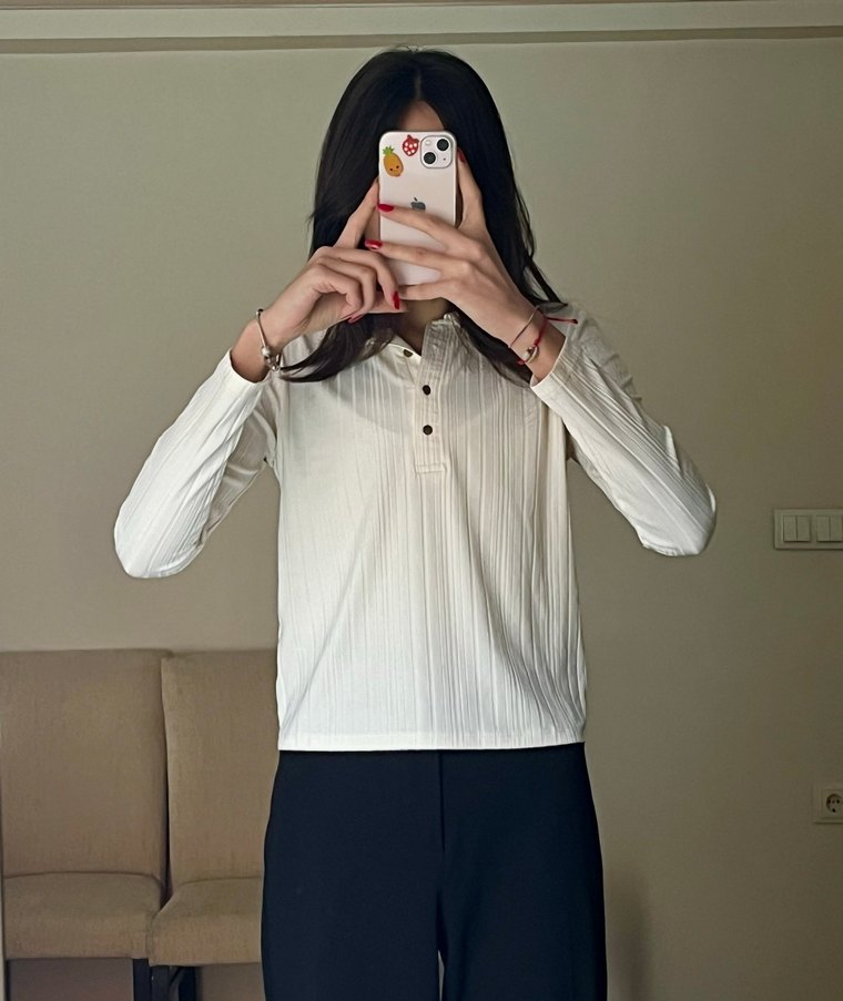 Bej Düğmeli Yaka Detaylı Pamuklu Kadın Bluz - Görsel 3