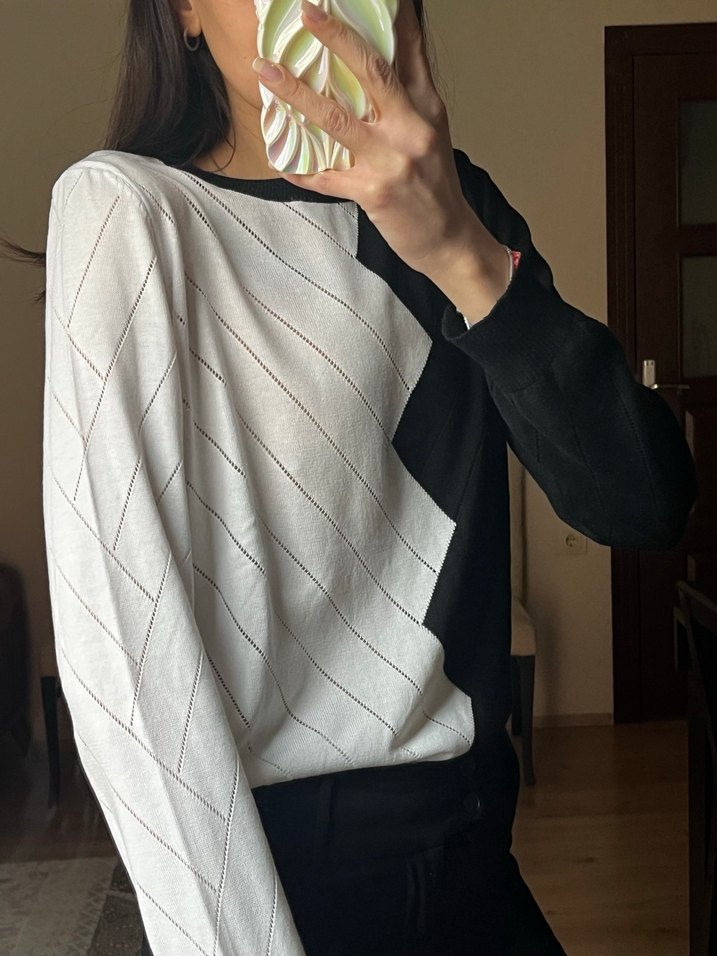 Zebra Desenli Uzun Kollu Beyaz Kazak - Görsel 2