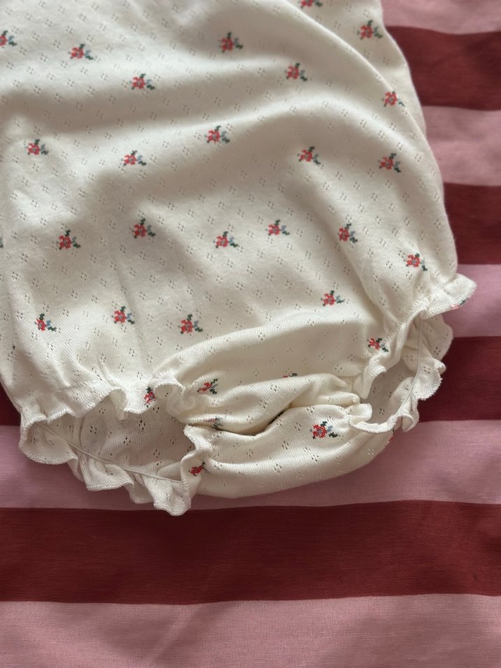 Nakışlı çıtçıtlı Kız bebek Dantel Detaylı body - Görsel 3