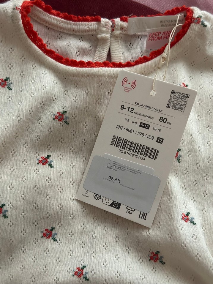 Nakışlı çıtçıtlı Kız bebek Dantel Detaylı body - Görsel 5