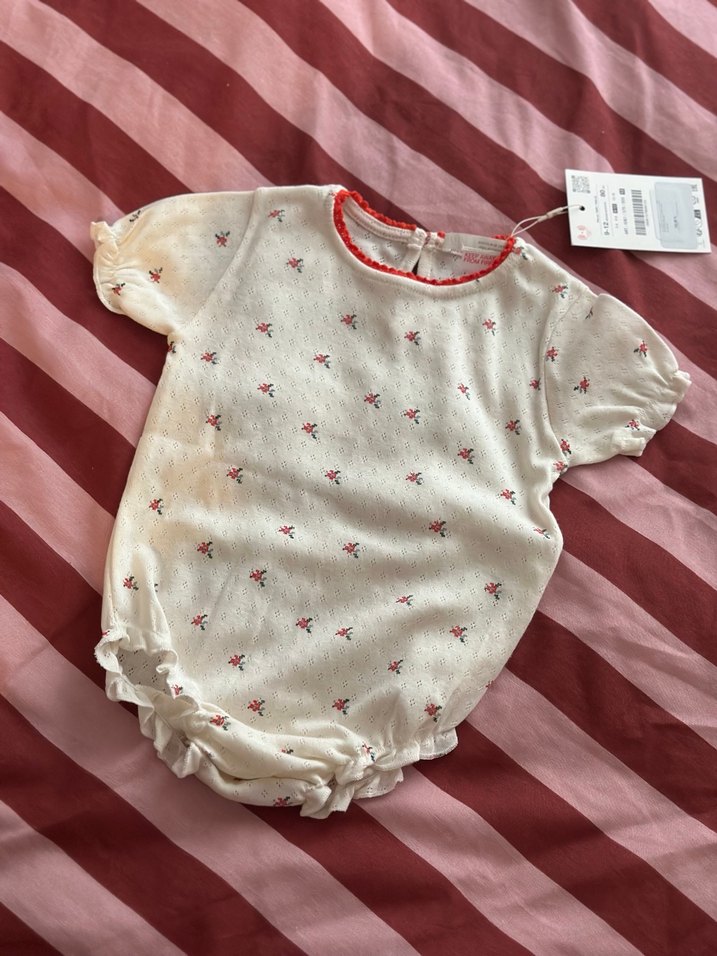 Nakışlı çıtçıtlı Kız bebek Dantel Detaylı body - Görsel 2