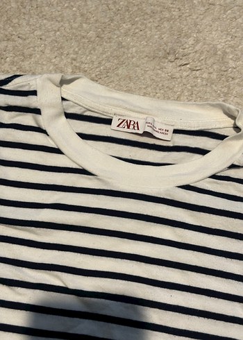 Beyaz Siyah Çizgili Kadın Tişört - Görsel 2