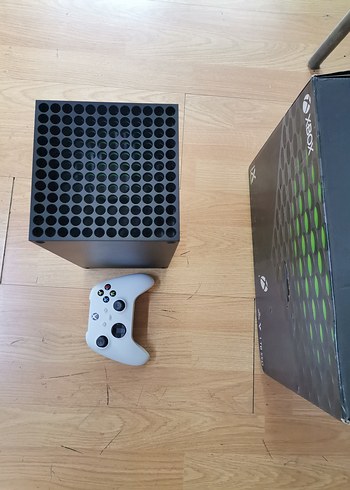 Beden Renk Xbox Series X Oyun Konsolu 1TB
