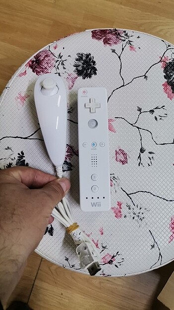 NİNTENDO Wİİ KOL VE NUNCHUCK TERTEMIZ 