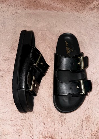 Crocs Kemerli Siyah Kadın Dolgu Topuk Terlik