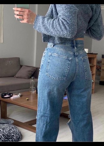 Urban Outfitters Gevşek Kesim Mavi Yırtık Detaylı Kadın Kot Pantolon