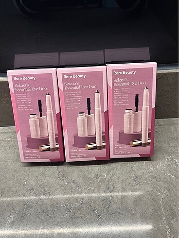 Rare Beauty Selena?s Essential Eye Duo