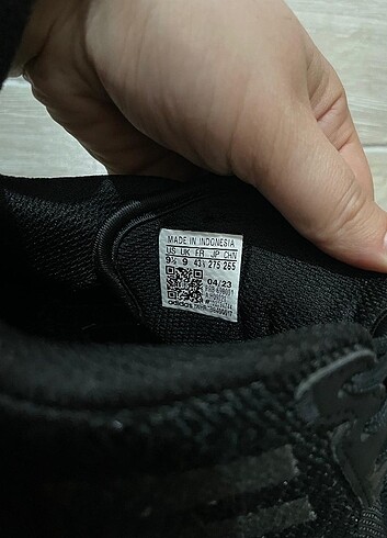 43 Beden siyah Renk Adidas erkek ayakkabı 43.5