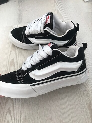Vans vans knu skool