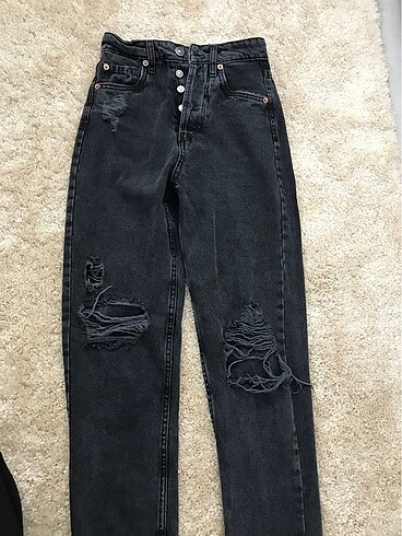 stradivarius yırtık mom jean