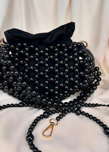 Zara Siyah Boncuk İşlemeli Kadın Çanta