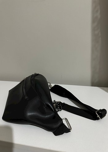 Zincir Detaylı Siyah Deri Kadın Çapraz Çanta - Görsel 5