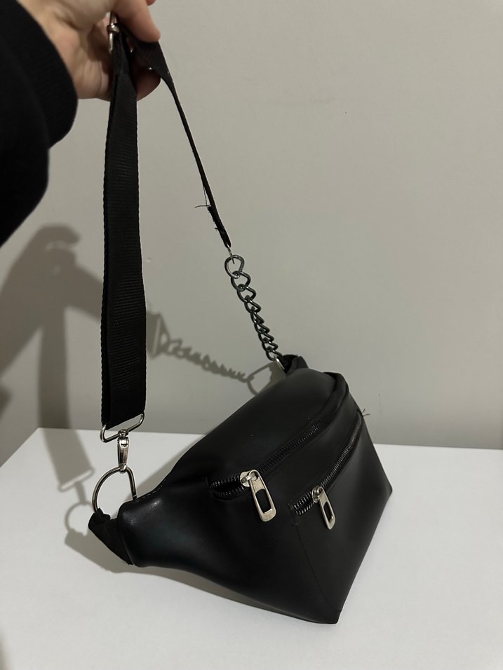 Zincir Detaylı Siyah Deri Kadın Çapraz Çanta - Görsel 3