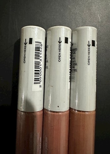 Bej Tonlarda Makyaj Ürünleri Seti - Görsel 12