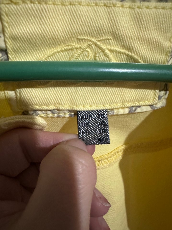 Sarı Düğmeli Kadın Denim Ceket - Görsel 4