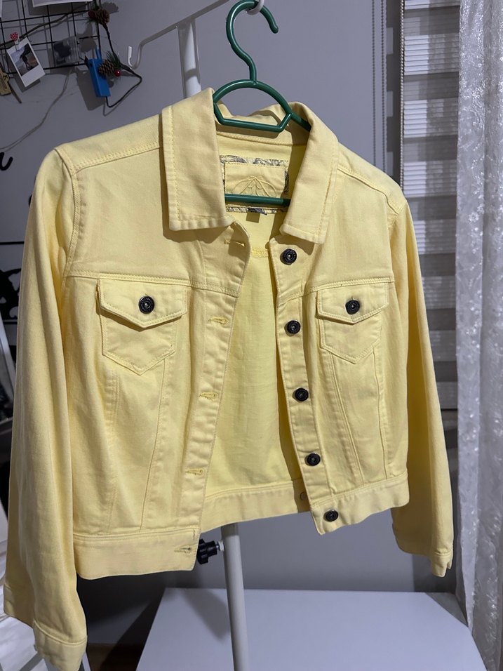 Sarı Düğmeli Kadın Denim Ceket - Görsel 2