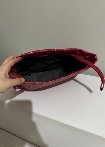 Kırmızı Deri Kadın El Çantası - Görsel 2