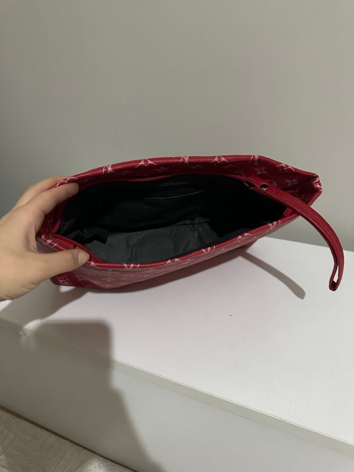 Kırmızı Deri Kadın El Çantası - Görsel 2